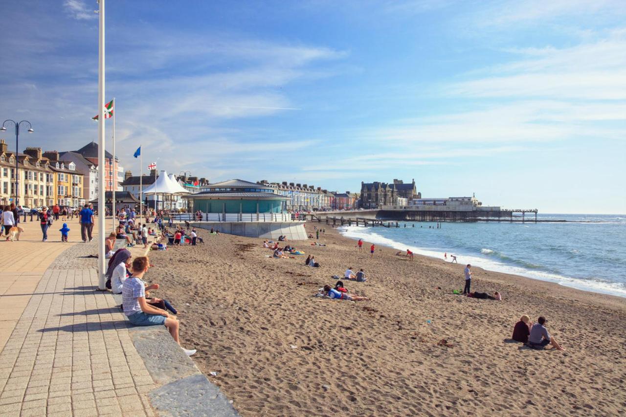 New Central Seafront Apartment- Stunning Sea Views Aberystwyth Exterior foto